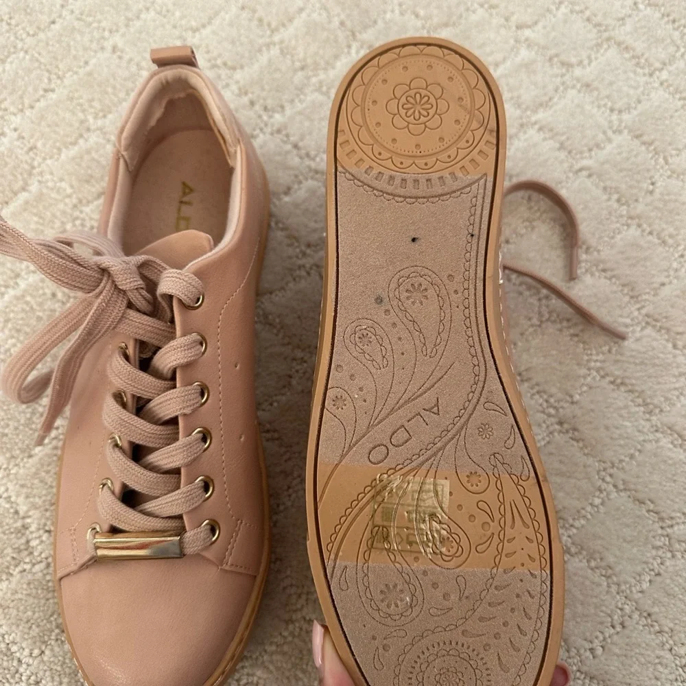ALDO Women's Pink Sneakers Size 6